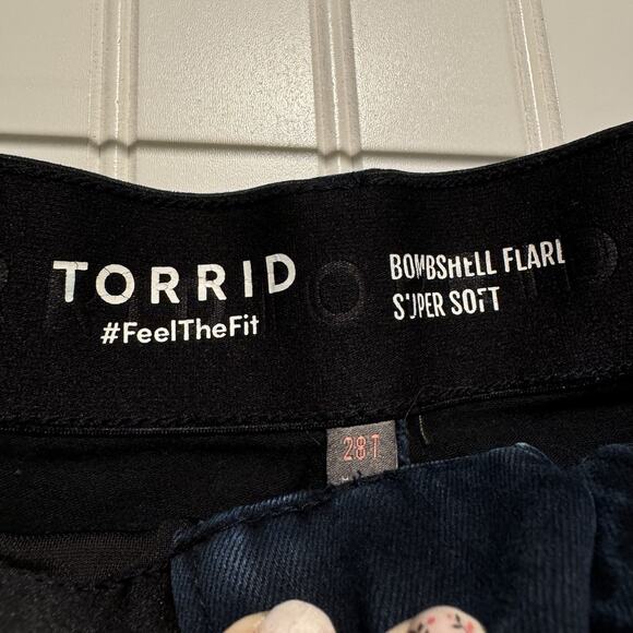 Torrid Bombshell Soft Super Flare Jeans Plus Size 28 Tall - Picture 4 of 6